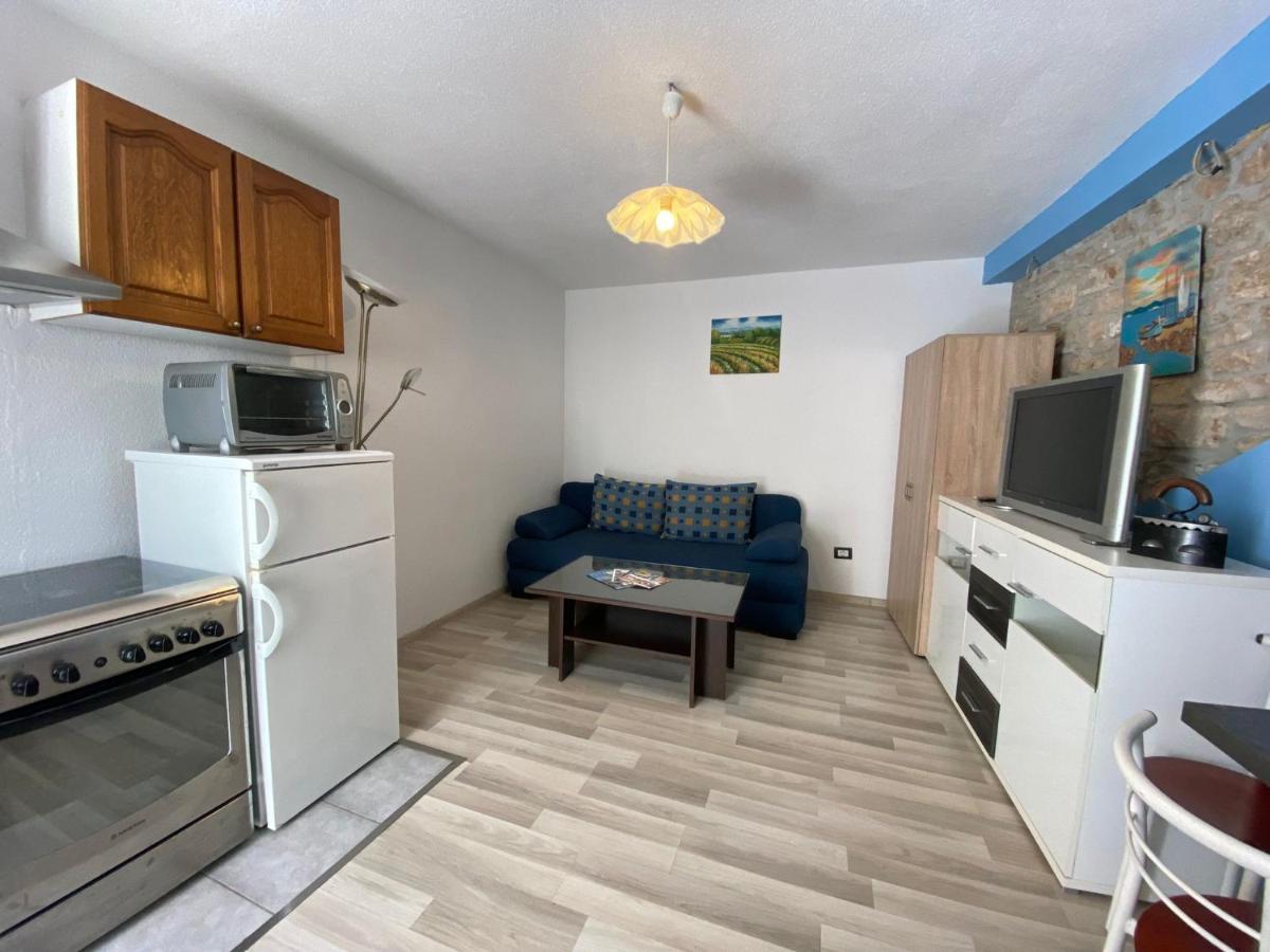 Studio Apartment Elsa Galizana Luaran gambar