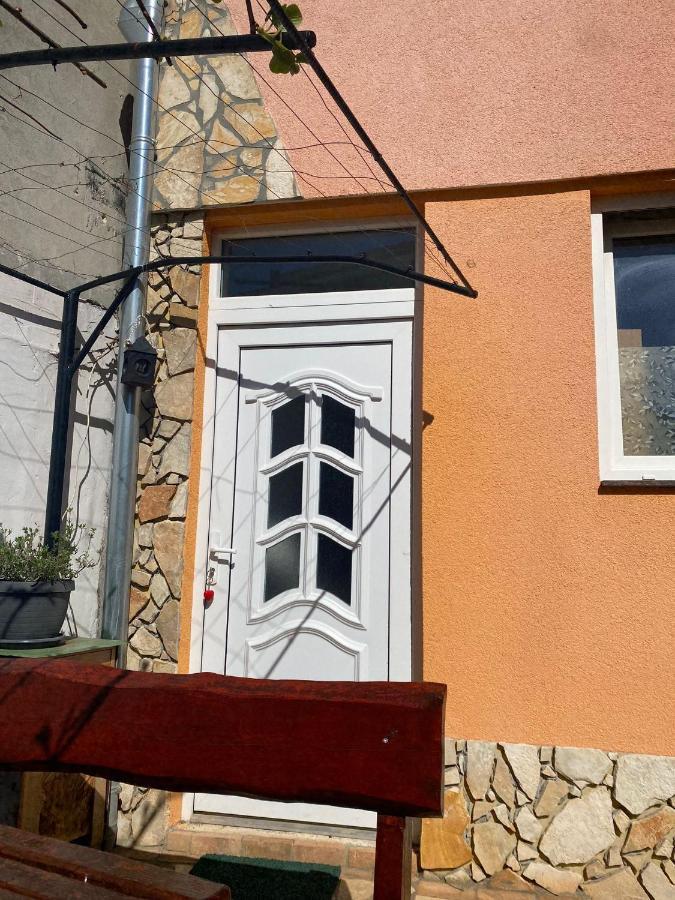 Studio Apartment Elsa Galizana Luaran gambar
